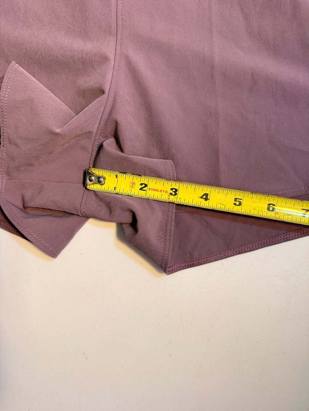 NWT Under Armour Flex Woven Shorts Mauve Women’s XXL - Picture 6 of 6